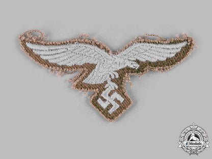 germany,_luftwaffe._a_luftwaffe_fallschirmjäger_smock_eagle(_sumpfmuster'44_camo)_m19_15952