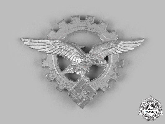 germany,_luftwaffe._an_engineer’s_cap_badge_m19_16021