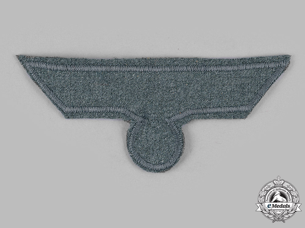 germany,_heer._a_heer_officer’s_tunic_breast_eagle_m19_16030