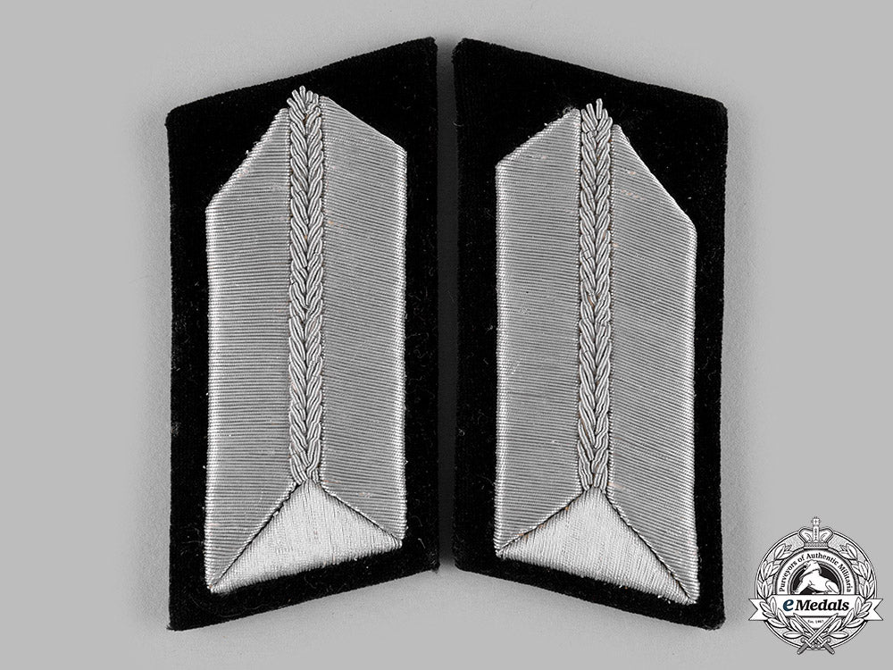 germany,_rad._a_set_of_reich_labour_service(_rad)_oberstfeldmeister/_unterfeldmeister_collar_tabs_m19_16044