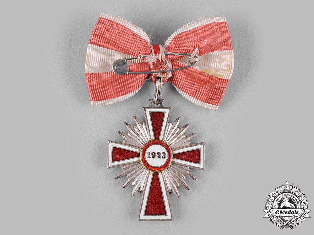 austria,_i_republic._an_honour_decoration_of_the_red_cross,_ii_class_cross,_with_decoration,_for_ladies(_collectors_copy)_m19_16109