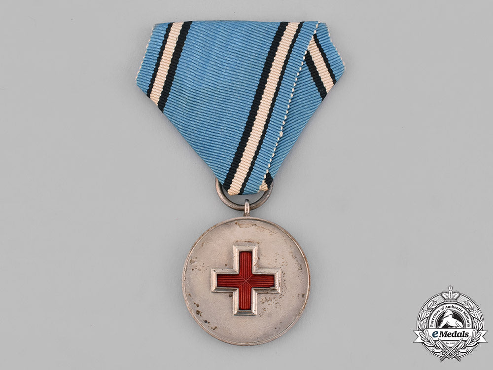 estonia,_republic._a_medal_of_the_estonian_red_cross_with_case,_by_roman_tavast_m19_1627