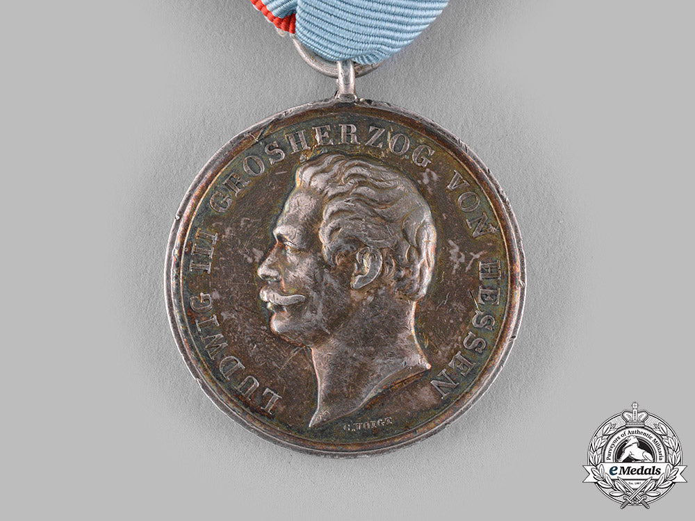 hesse,_grand_duchy._a_general_honour_medal_for_rescue_of_human_life_by_c._voigt,_c.1880_m19_16316