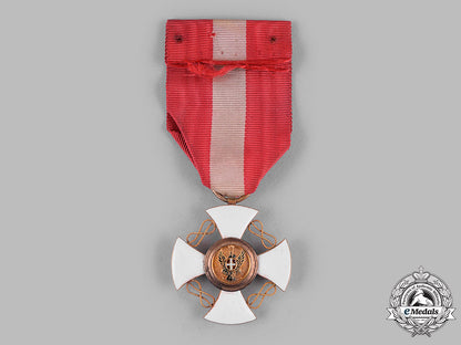 italy,_kingdom._an_order_of_the_crown_in_gold,_v_class_knight_m19_16693