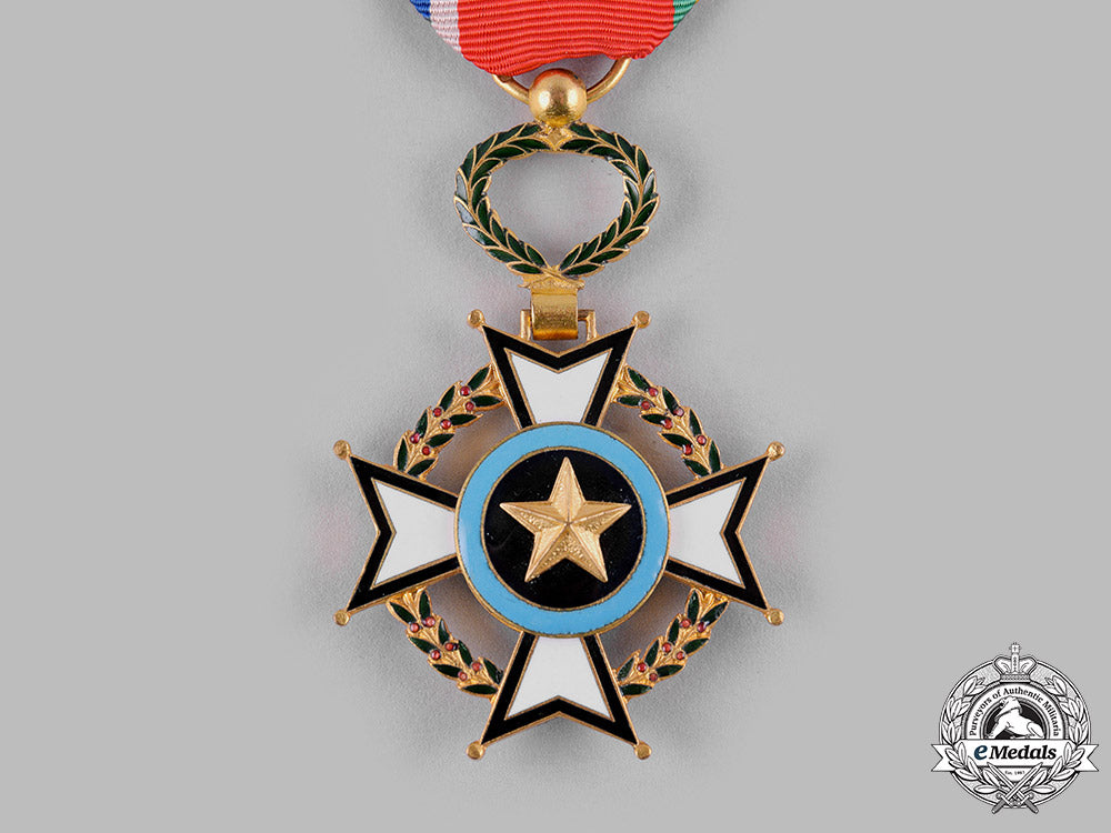 central_african_republic,_republic._an_order_of_merit,_knight,_by_arthus_bertrand&_co.,_c.1970_m19_16820