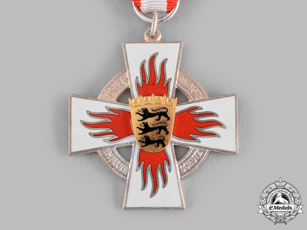 germany,_federal_republic._a_baden-_württemberg_state_fire_brigade_long_service_badge_m19_16879
