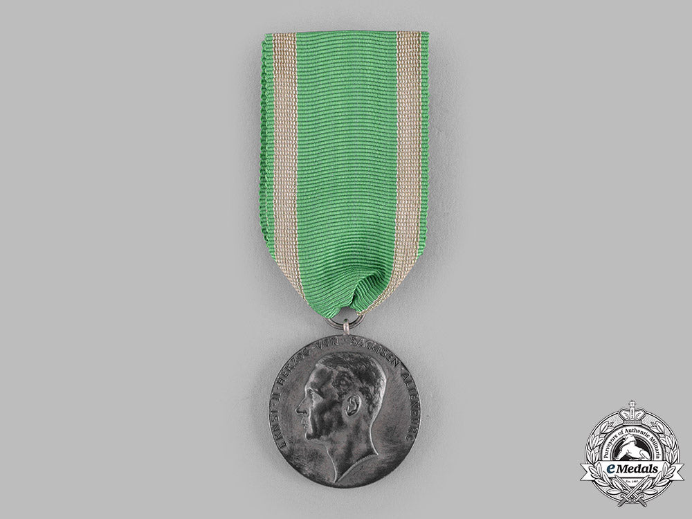 saxe-_altenburg,_duchy._a_silver_medal_for_art_and_science_by_glaser&_sohn,_c.1910_m19_16936_1