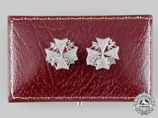 united_kingdom._a_spink-_made_order_of_st._john_cufflinks_in_gold&_diamonds_m19_16995_1_1