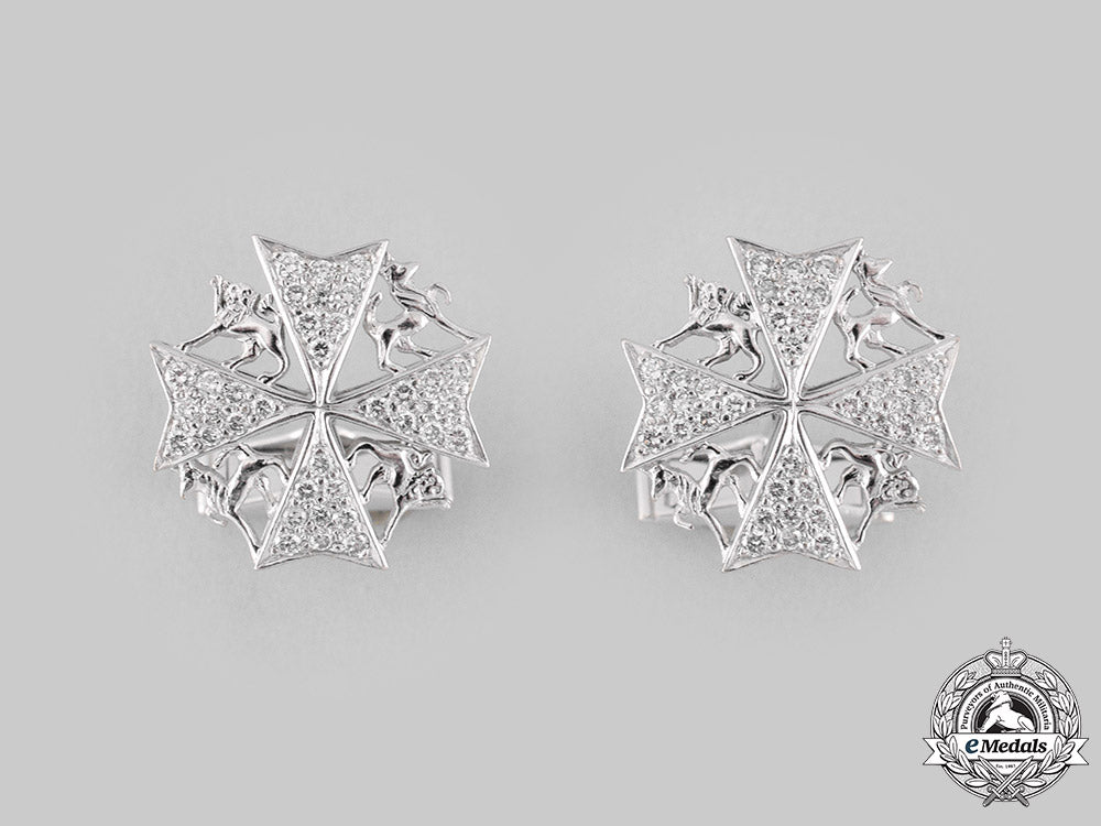 united_kingdom._a_spink-_made_order_of_st._john_cufflinks_in_gold&_diamonds_m19_16996_1_1