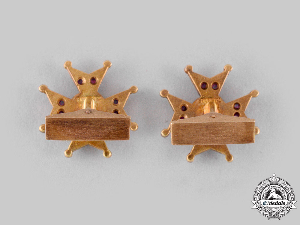 vatican._a_spink-_made_pontifical_equestrian_order_of_st._gregory_the_great_cufflinks_pair_m19_17004