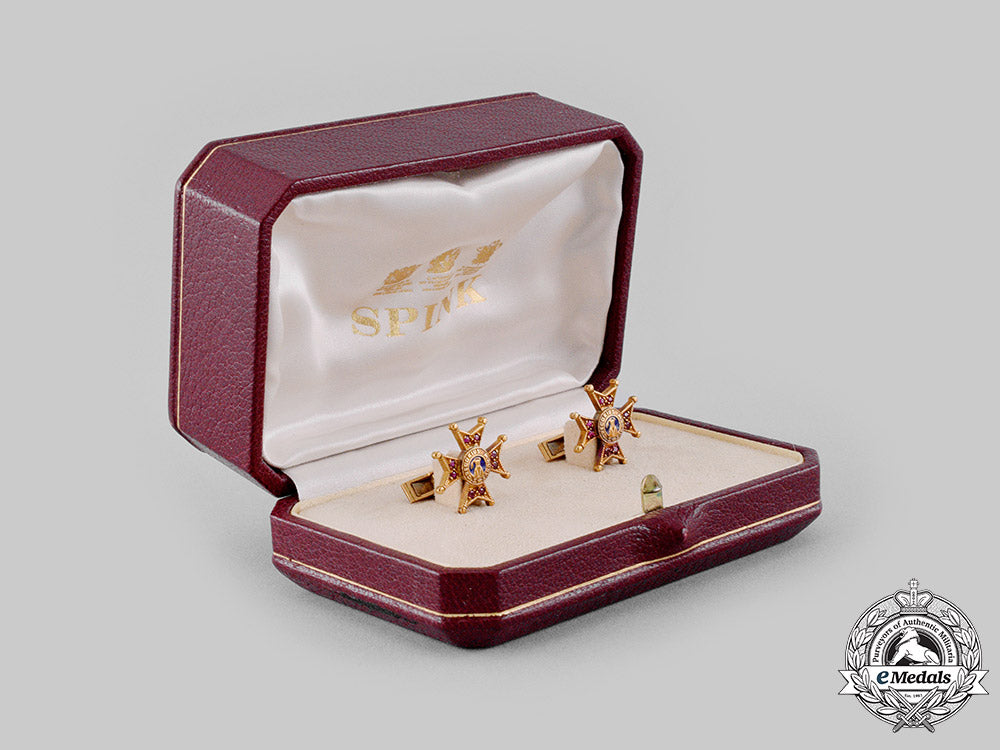 vatican._a_spink-_made_pontifical_equestrian_order_of_st._gregory_the_great_cufflinks_pair_m19_17007