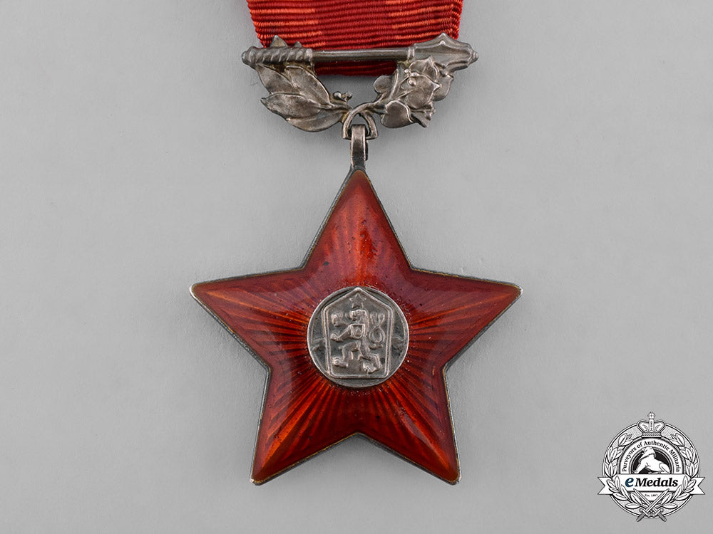 czechoslovakia,_socialist_republic._an_order_of_the_red_star,_m19_1731
