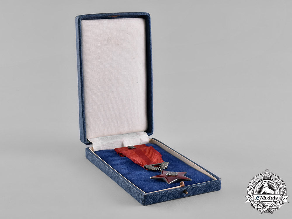 czechoslovakia,_socialist_republic._an_order_of_the_red_star,_m19_1738