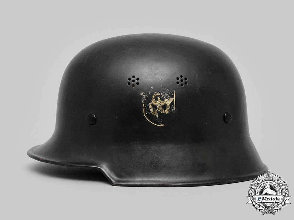 germany,_ordnungspolizei._a_civil_police_m34_steel_helmet_m19_17400