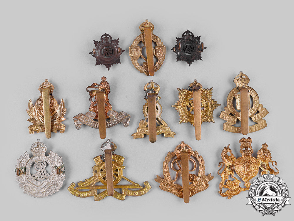 united_kingdom._a_lot_of_cap_badges_m19_17624