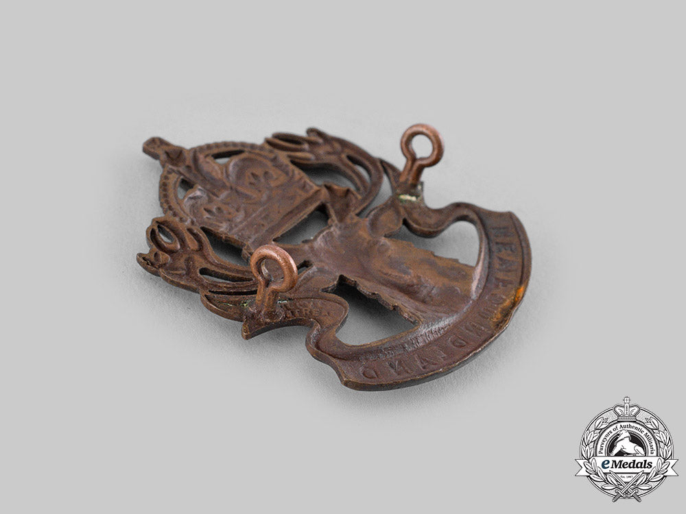canada._a_royal_newfoundland_regiment_militia_cap_badge,_by_scully,_c.1942_m19_17672