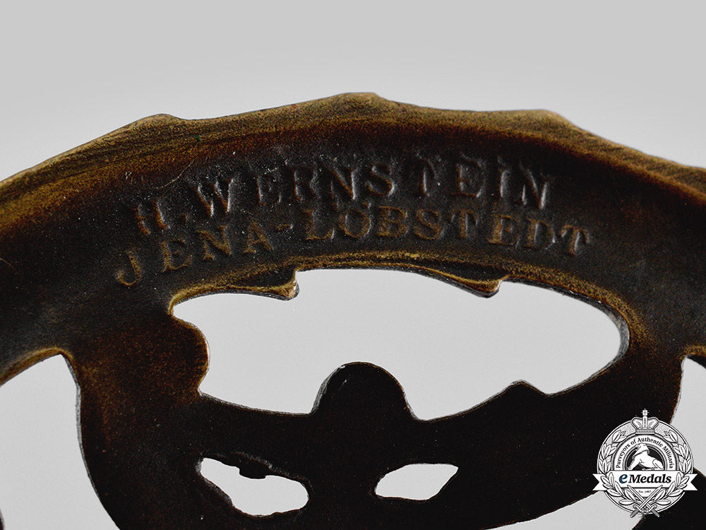 germany._a_mixed_lot_of_badges_and_medals_m19_18007