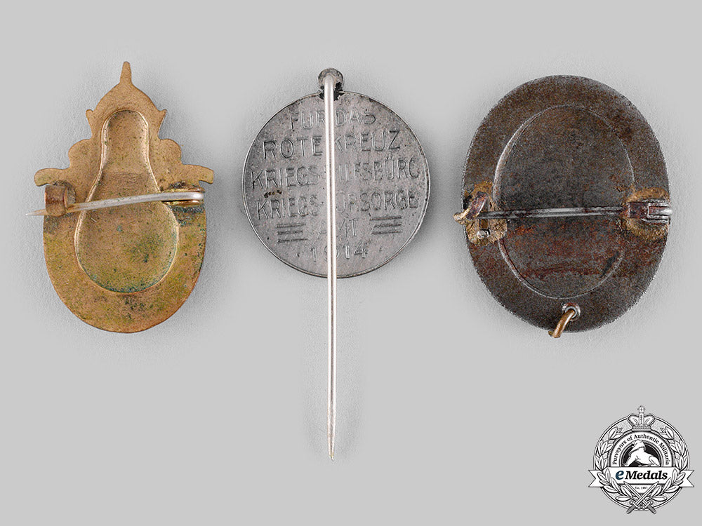 hungary,_kingdom._a_cased_salesman's_display_of_war_medals1914-17,_by_richard_adolf_zutt_m19_18119