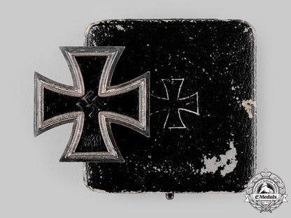 germany,_wehrmacht._a1939_iron_cross_i_class,_with_case_by_b.h._mayer_m19_18279