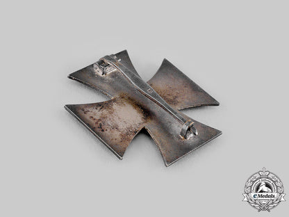 germany,_wehrmacht._a1939_iron_cross_i_class,_with_case_by_b.h._mayer_m19_18283