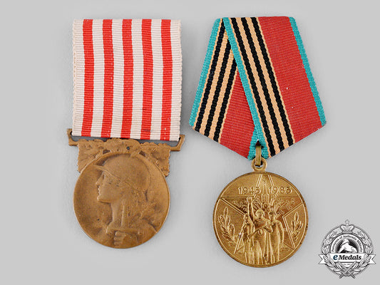 a_pair_of_commemorative_victory_medals_m19_18321