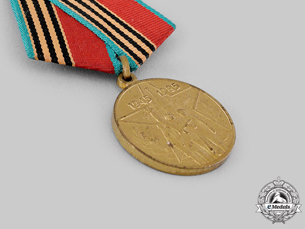 a_pair_of_commemorative_victory_medals_m19_18324