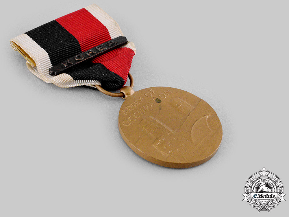 united_states._a_pair_of_army_of_occupation_medals_m19_18329