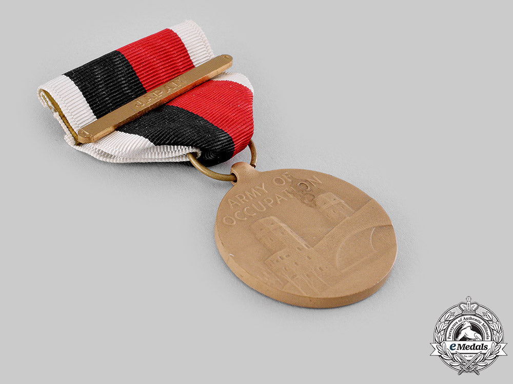 united_states._a_pair_of_army_of_occupation_medals_m19_18330