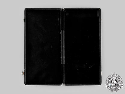 united_kingdom._an_order_of_st._john,_knight_of_grace_set_case,_c.1918_m19_18362