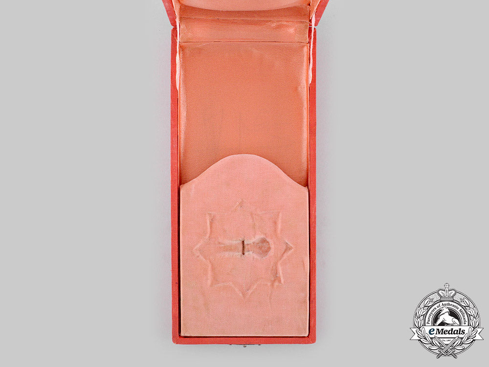 afghanistan,_kingdom._an_order_of_the_star,_i_class_grand_cross_case,_c.1940_m19_18403_1_1_1_1