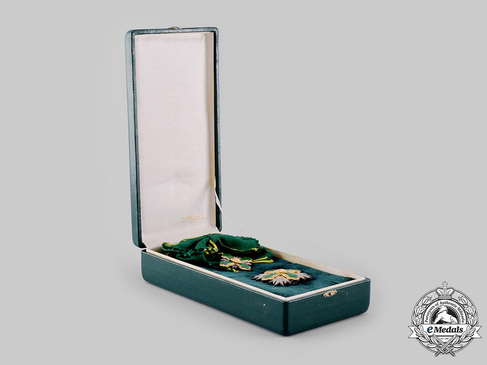 colombia,_republic._an_order_of_san_carlos,_grand_cross_with_case,_by_meco,_c.1980_m19_18436_1_1