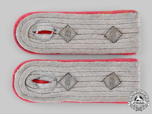 germany,_heer._a_set_of_panzer_hauptmann’s_shoulder_boards_m19_18468