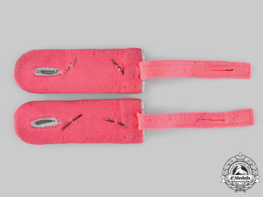 germany,_heer._a_set_of_panzer_hauptmann’s_shoulder_boards_m19_18470