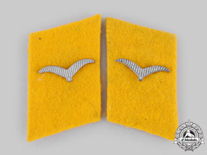germany,_luftwaffe._a_set_of_flight_personnel_flieger’s_rank_insignia_m19_18485