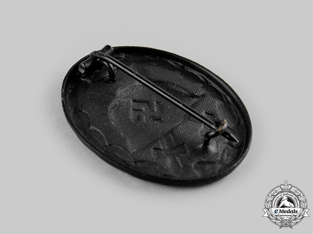 germany,_wehrmacht._a_wound_badge,_black_grade_m19_18541