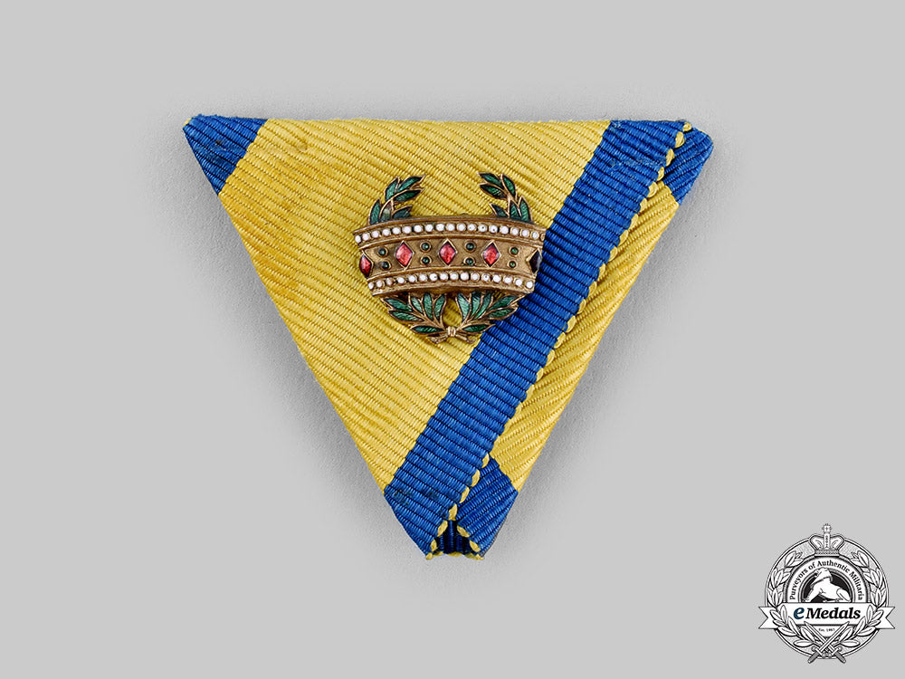 austria,_imperial._an_order_of_the_iron_crown,_ribbon_with_ii_class_small_decoration_with_war_decoration(_collectors_copy)_m19_18565