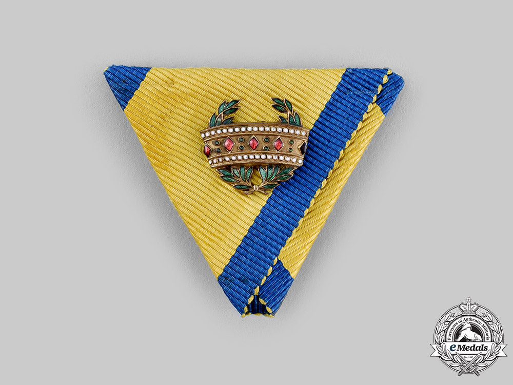austria,_imperial._an_order_of_the_iron_crown,_ribbon_with_ii_class_small_decoration_with_war_decoration(_collectors_copy)_m19_18565