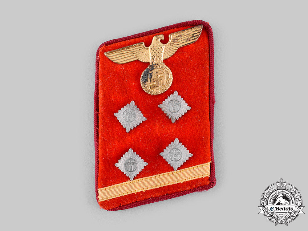 germany,_nsdap._a_gau-_level_obergemeinschaftsleiter’s_collar_tab_m19_18593_1_1_1