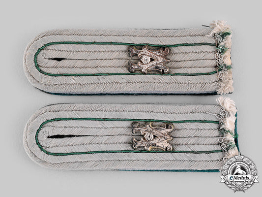 germany,_heer._a_set_of_heeresverwaltung(_army_administration)_beamter_shoulder_boards_m19_18609_1_1