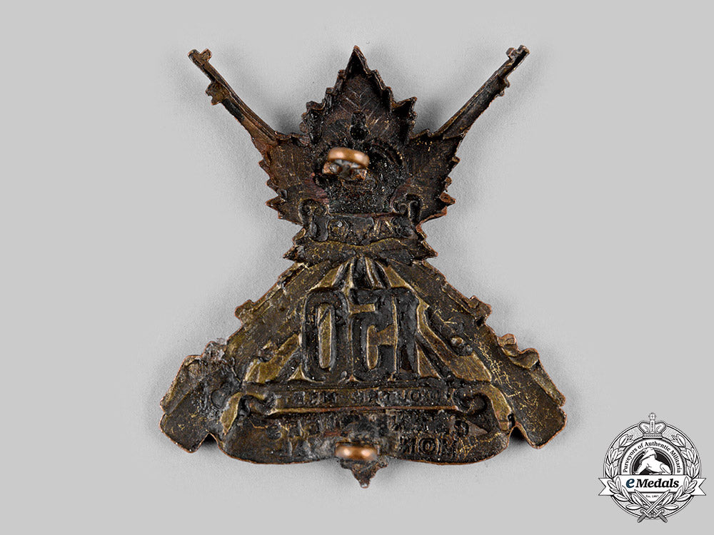 canada,_cef._a150_th_infantry_battalion"150_th_carabiniers_mont_royal"_cap_badge,_c.1915_m19_18674