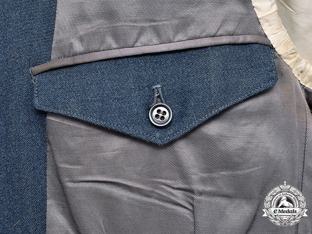 united_kingdom._the_raf_service_tunic_of_wing_commander/_group_captain_edward_john_holden,_mbe_m19_18820