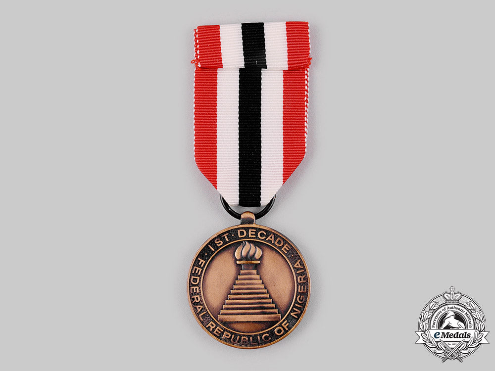 nigeria,_federal_republic._a_medal_for_the_tenth_anniversary_of_the_republic1963-1973_m19_18994