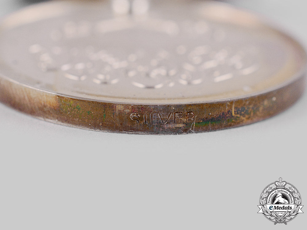 nigeria,_federal_republic._a_medal_for_the_tenth_anniversary_of_the_republic1963-1973_m19_18996