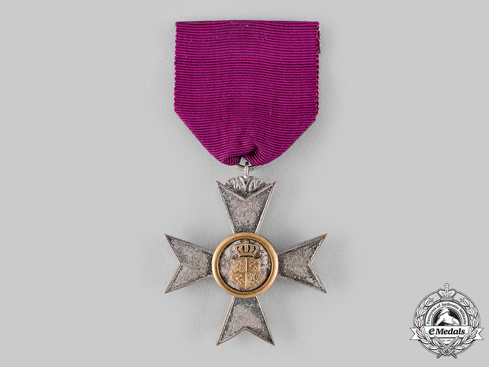 reuss,_kingdom._an_honour_cross,_iv_class(_collectors_copy)_m19_19200