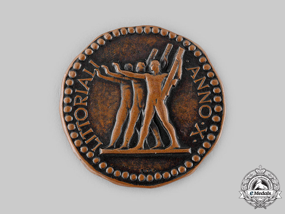 italy,_kingdom._a_tenth_year_fascist_university_groups(_guf)_littoriali_medal_m19_19393