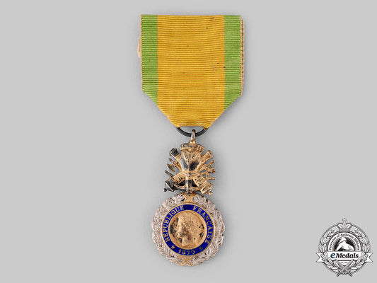 france,_iii_republic._a_military_medal,_type_iii_with_uniface_trophy-_of-_arms_m19_19407_1