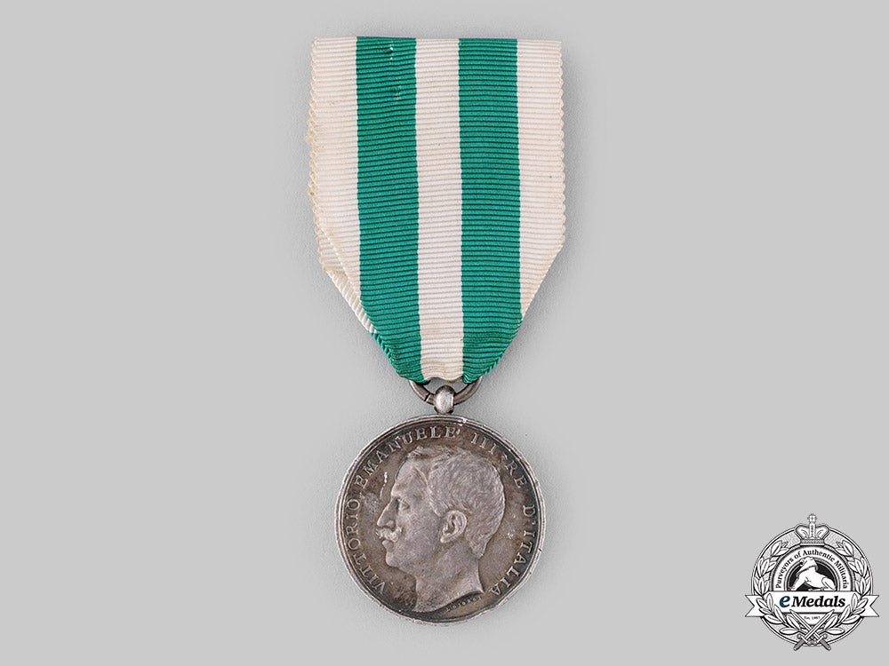 italy,_kingdom._a_medal_for_the_messina(_calabria-_sicilian)_earthquake1908_m19_19451_1