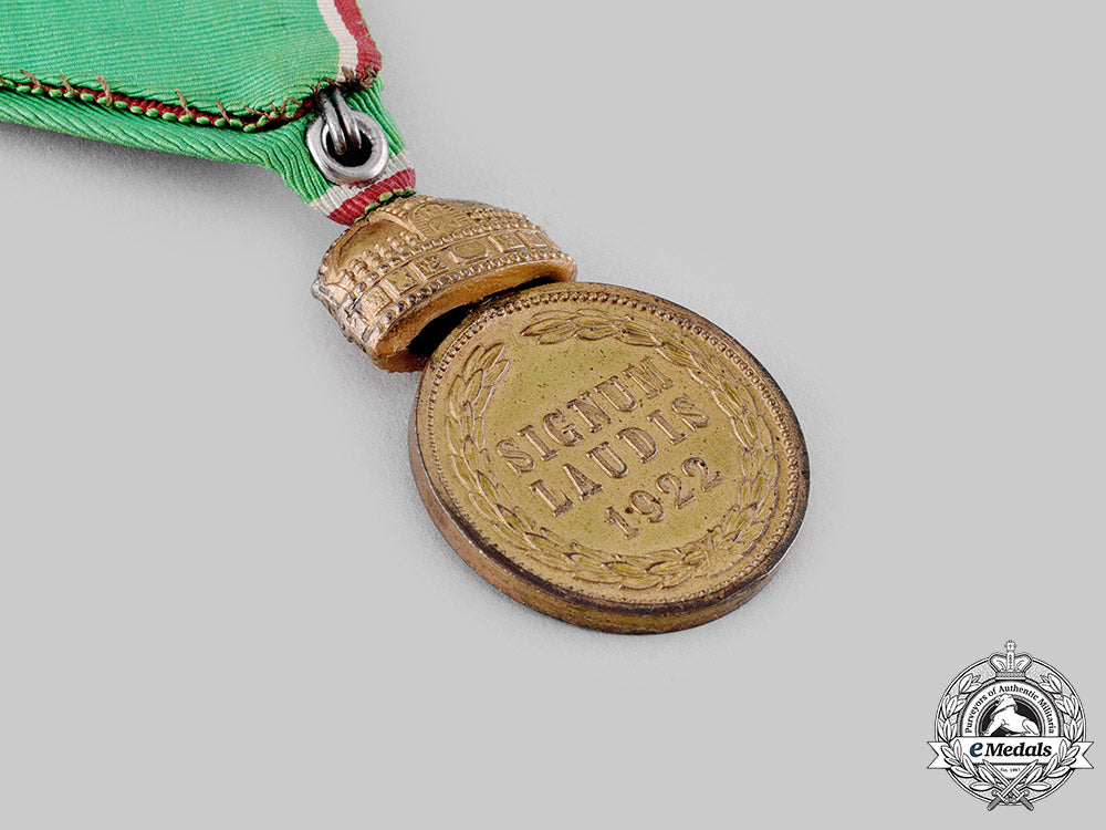 hungary,_kingdom._a_signum_laudis_medal_with_the_holy_crown_of_hungary1922,_bronze_grade_m19_19468