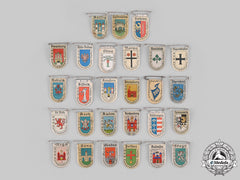 Germany, Third Reich. A Lot Of Association For German Cultural Relations Abroad (Vda) Regional Badges