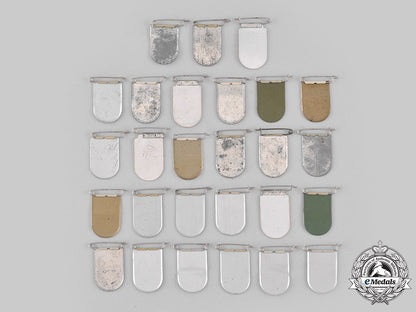 germany,_third_reich._a_lot_of_association_for_german_cultural_relations_abroad(_vda)_regional_badges_m19_19700_1